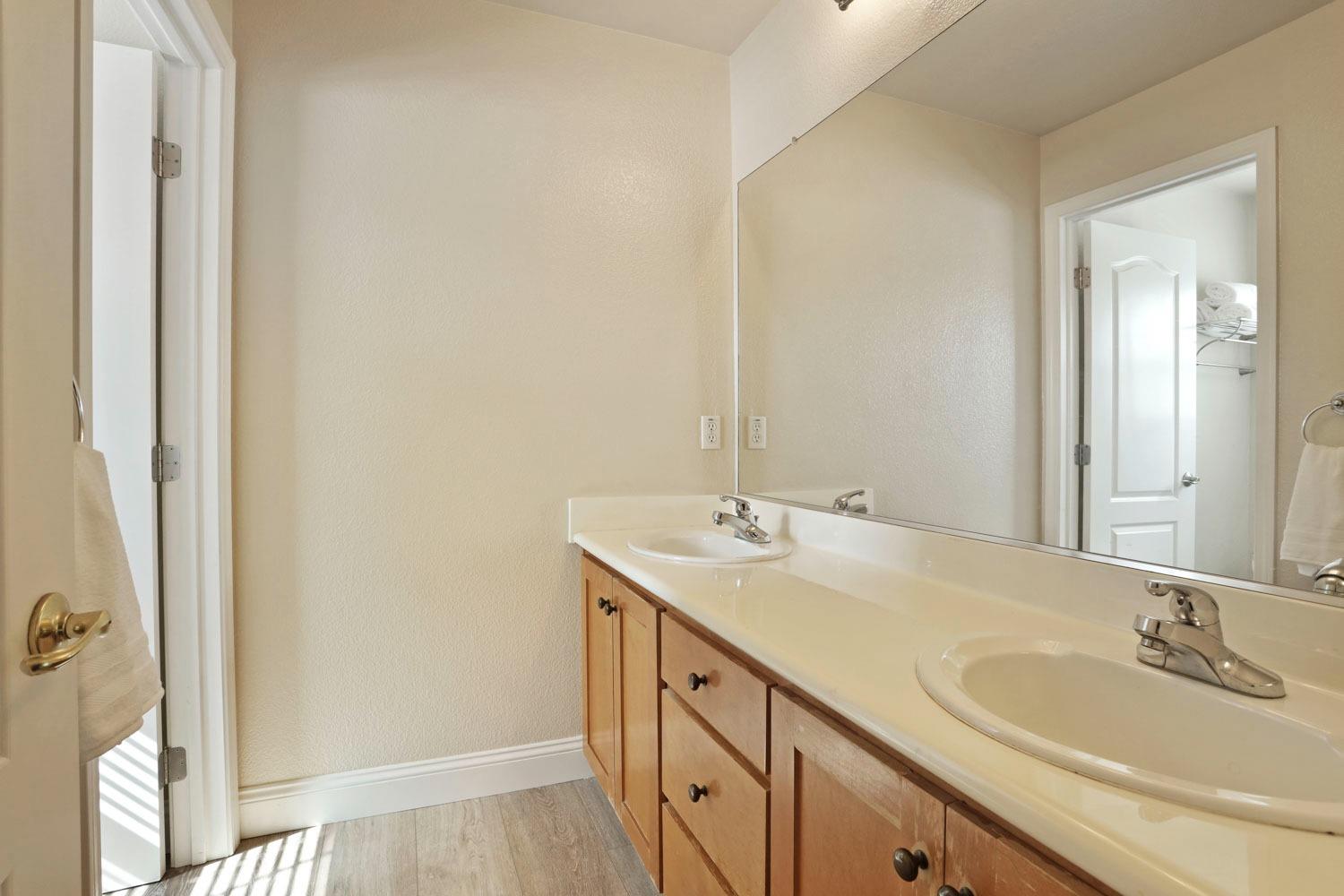 Detail Gallery Image 34 of 59 For 1838 Crater Pl, Tracy,  CA 95304 - 4 Beds | 2/1 Baths