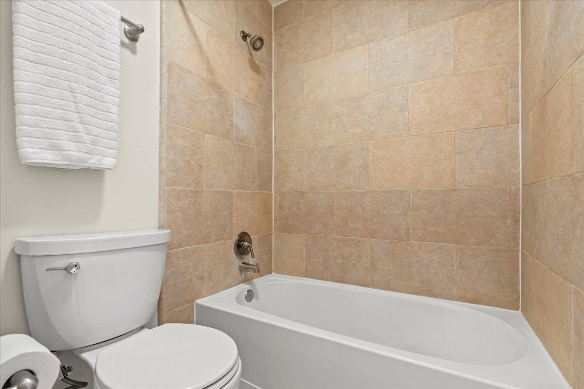 Detail Gallery Image 27 of 36 For 8221 La Riviera Dr, Sacramento,  CA 95826 - 3 Beds | 1/1 Baths