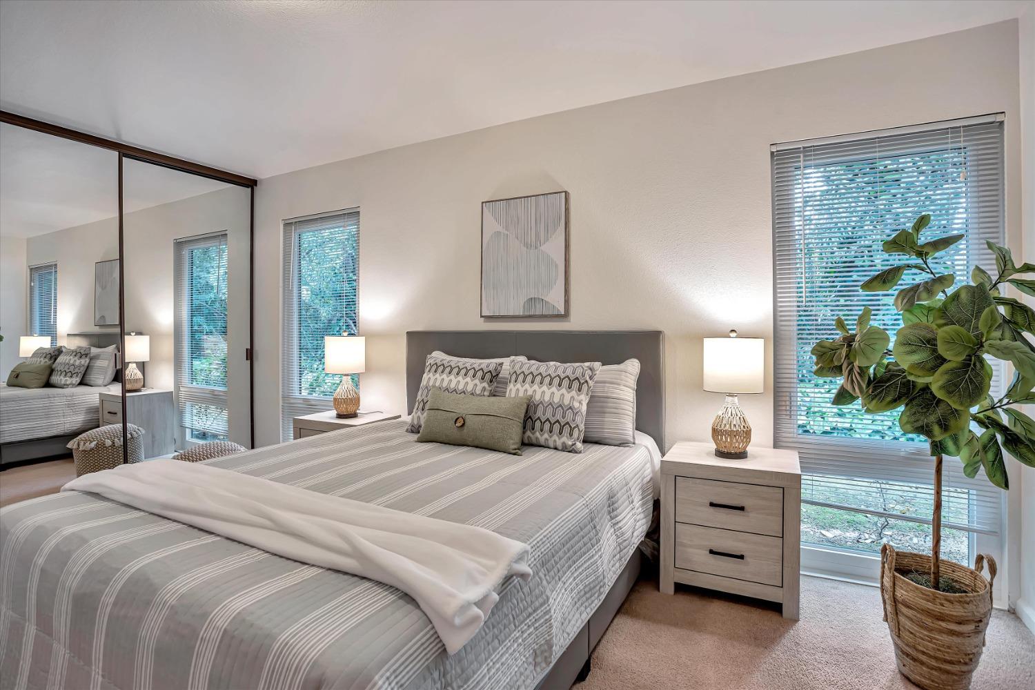 Detail Gallery Image 17 of 48 For 2266 Woodside Ln #3,  Sacramento,  CA 95825 - 2 Beds | 2 Baths