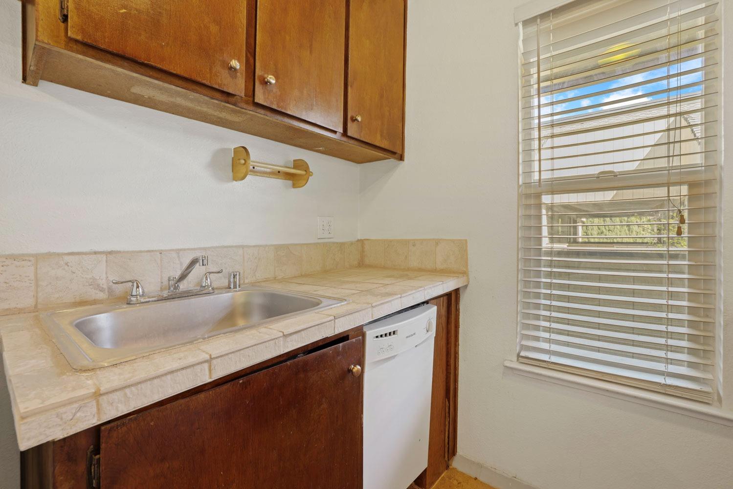 Detail Gallery Image 12 of 22 For 6724 Plymouth Rd #84,  Stockton,  CA 95207 - 1 Beds | 1 Baths