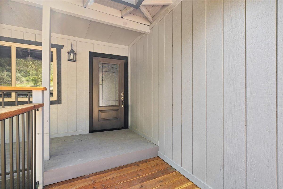 Detail Gallery Image 2 of 38 For 6751 Gorge View Dr, Placerville,  CA 95667 - 3 Beds | 2 Baths