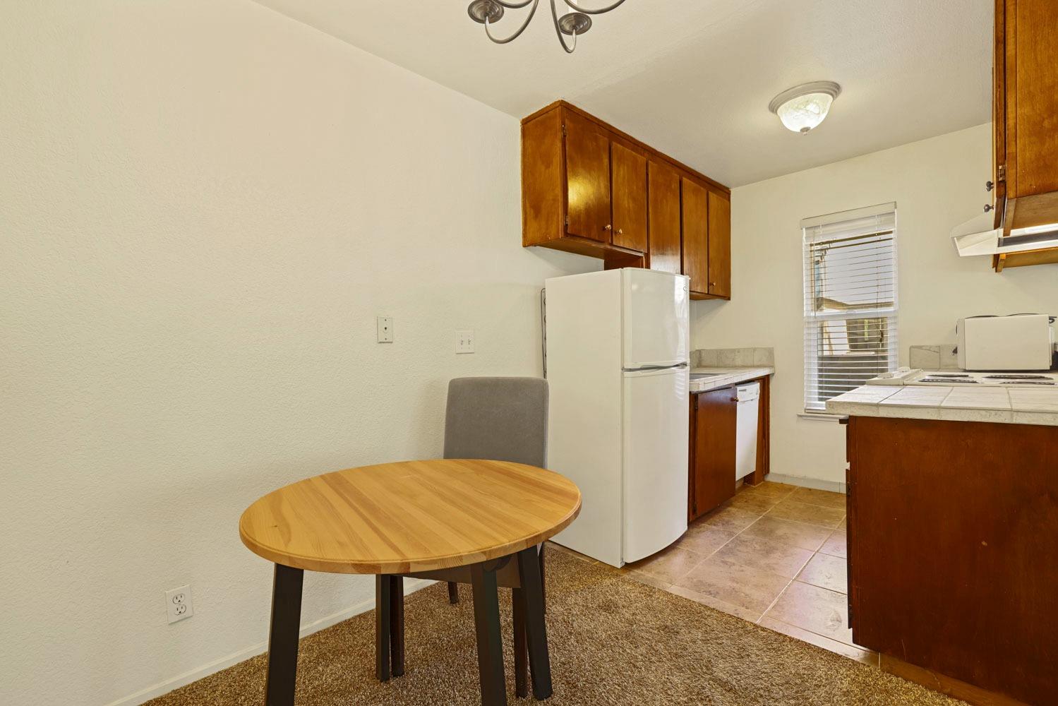 Detail Gallery Image 9 of 22 For 6724 Plymouth Rd #84,  Stockton,  CA 95207 - 1 Beds | 1 Baths