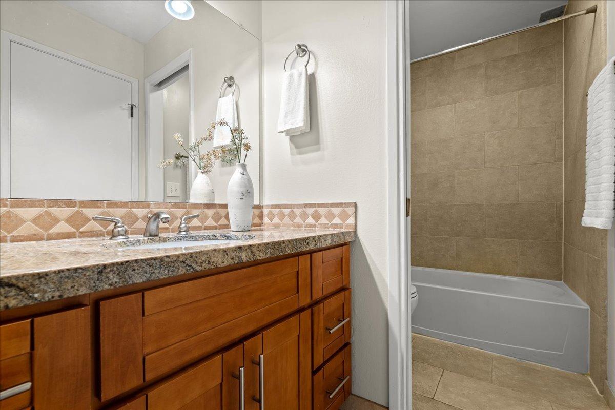 Detail Gallery Image 26 of 36 For 8221 La Riviera Dr, Sacramento,  CA 95826 - 3 Beds | 1/1 Baths