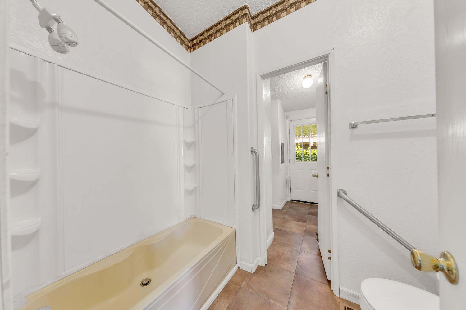 Detail Gallery Image 28 of 37 For 7855 Cottonwood Ln 25, Sacramento,  CA 95828 - 3 Beds | 2 Baths