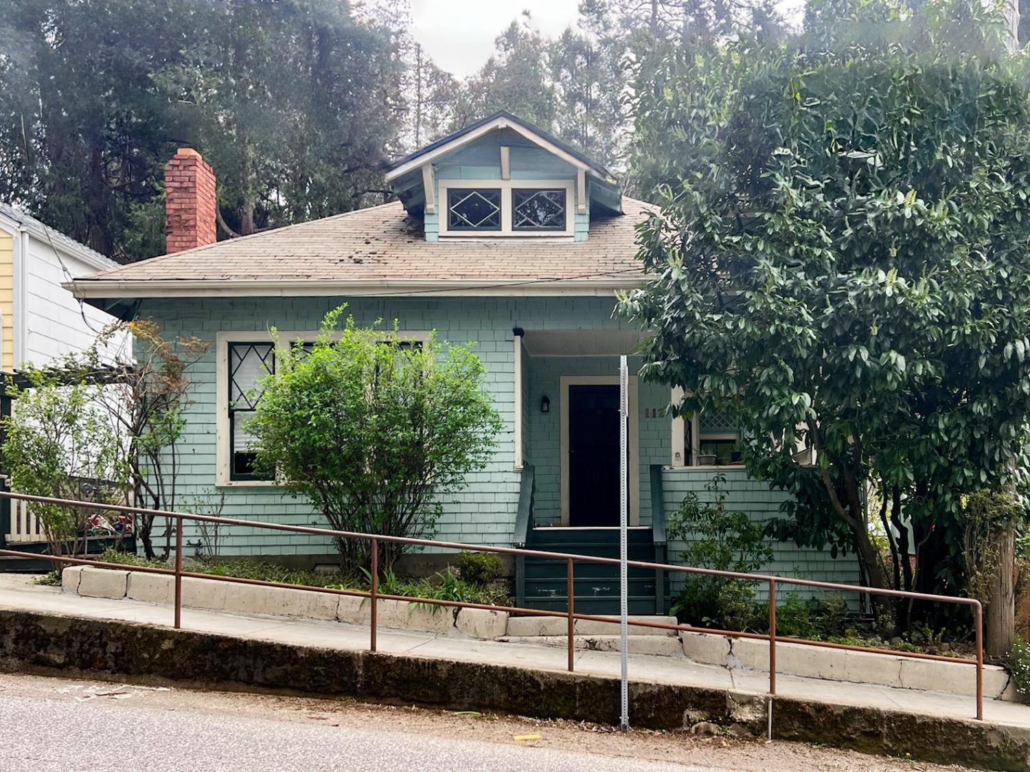 Photo of 112 Boulder St in Nevada City, CA