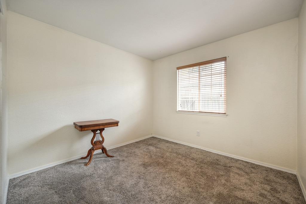 Detail Gallery Image 16 of 32 For 2841 24th Ave, Sacramento,  CA 95820 - 3 Beds | 1 Baths