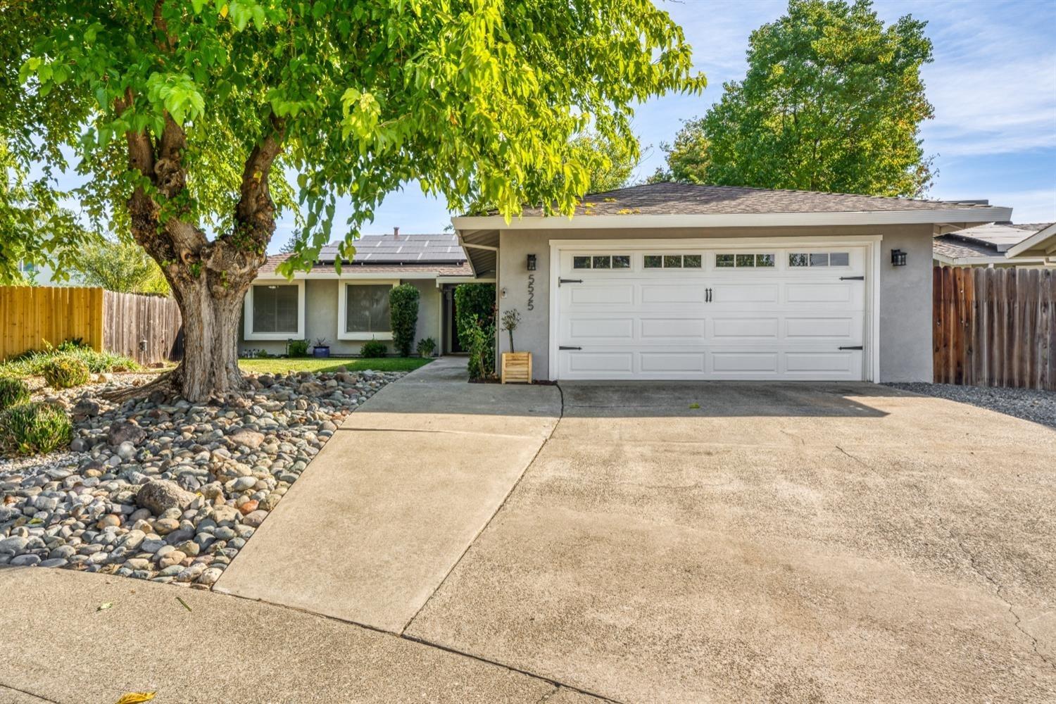 Detail Gallery Image 1 of 52 For 5525 Avila Ct, Rocklin,  CA 95677 - 3 Beds | 2 Baths