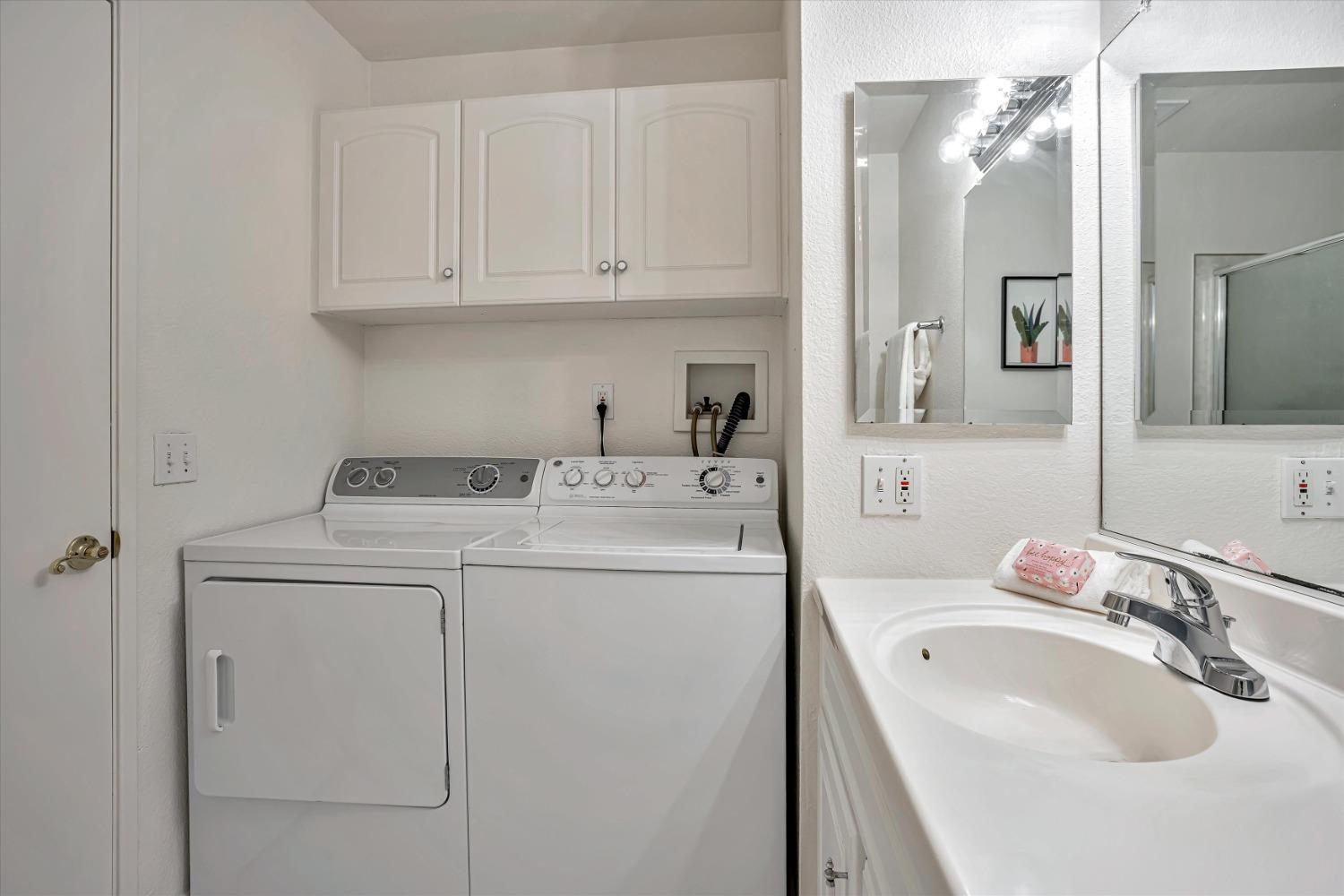 Detail Gallery Image 24 of 48 For 2266 Woodside Ln #3,  Sacramento,  CA 95825 - 2 Beds | 2 Baths