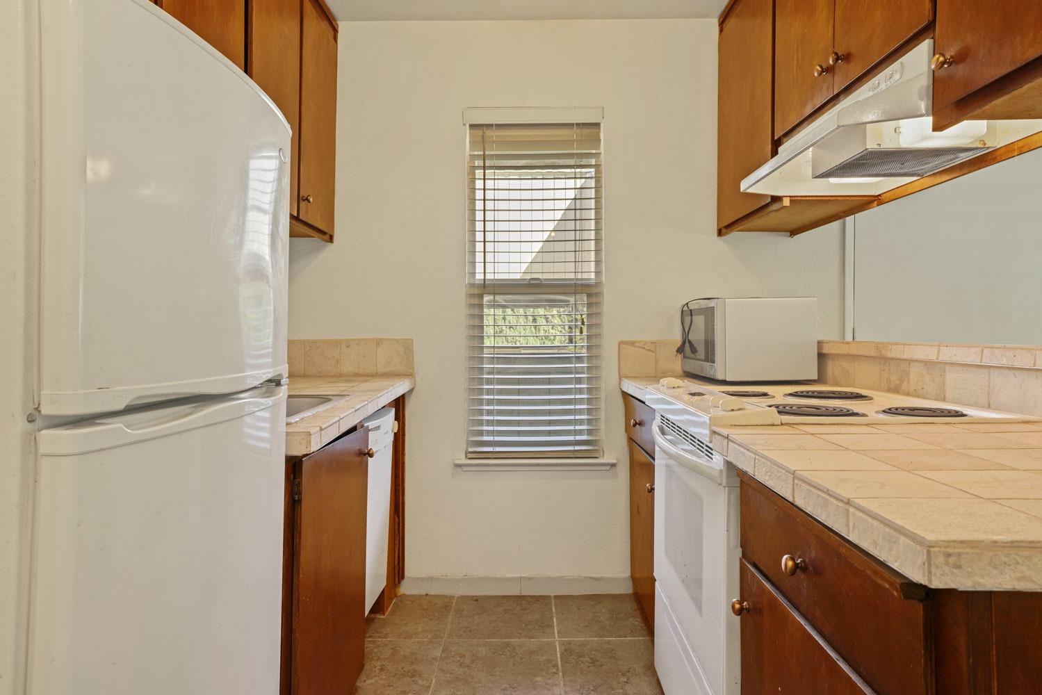 Detail Gallery Image 10 of 22 For 6724 Plymouth Rd #84,  Stockton,  CA 95207 - 1 Beds | 1 Baths
