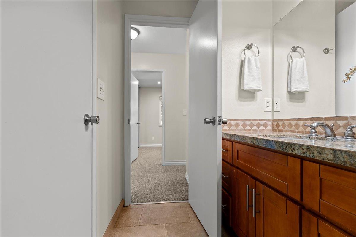 Detail Gallery Image 29 of 36 For 8221 La Riviera Dr, Sacramento,  CA 95826 - 3 Beds | 1/1 Baths