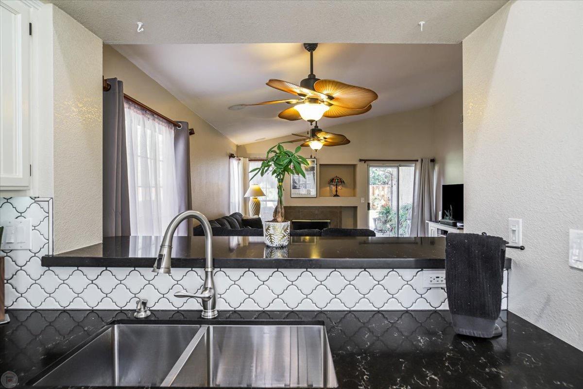 Detail Gallery Image 21 of 53 For 6904 Deerwood Ct, Livermore,  CA 94551 - 3 Beds | 2 Baths