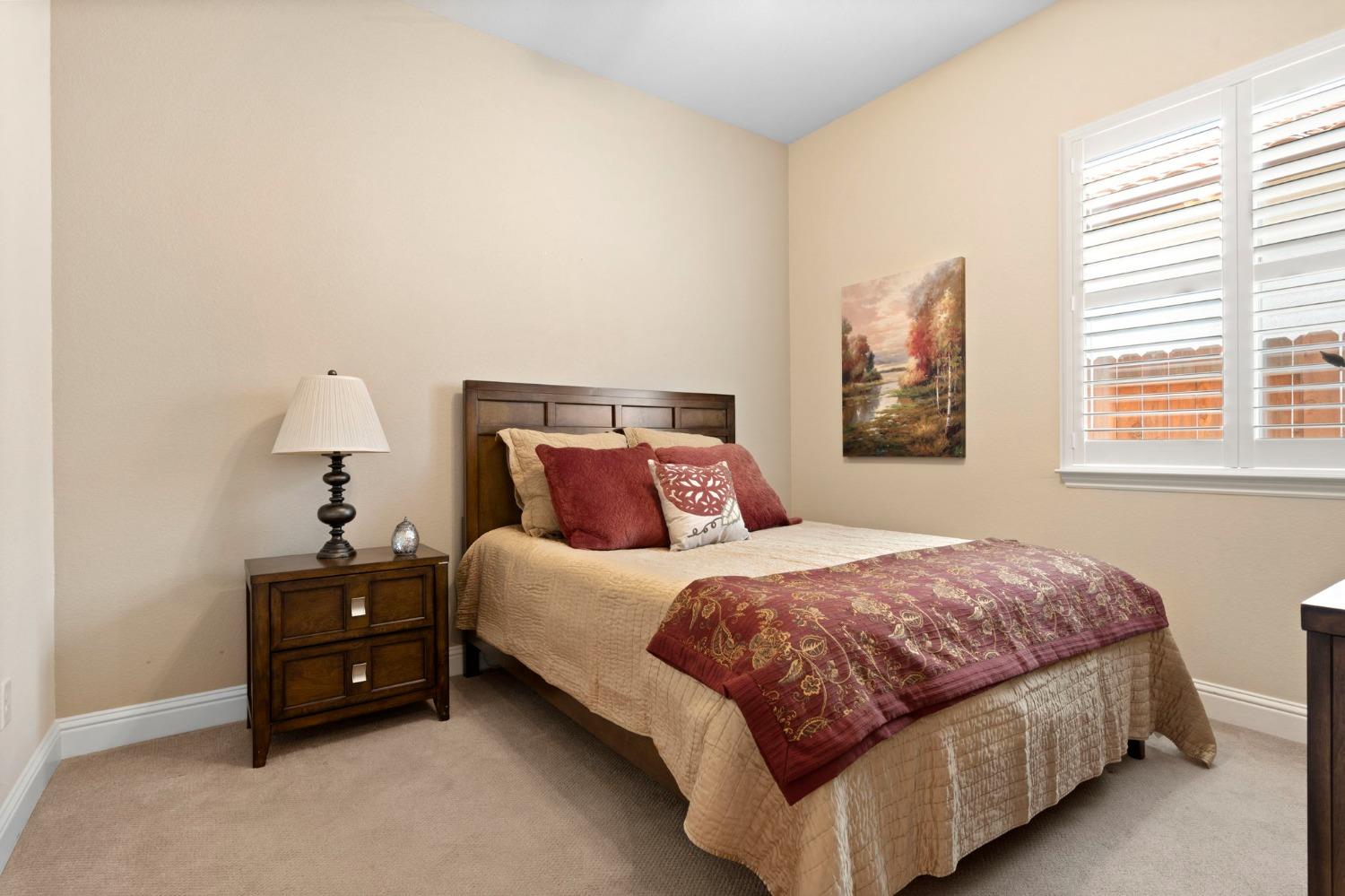Detail Gallery Image 32 of 61 For 2180 Exminster Ln, Roseville,  CA 95747 - 3 Beds | 2 Baths