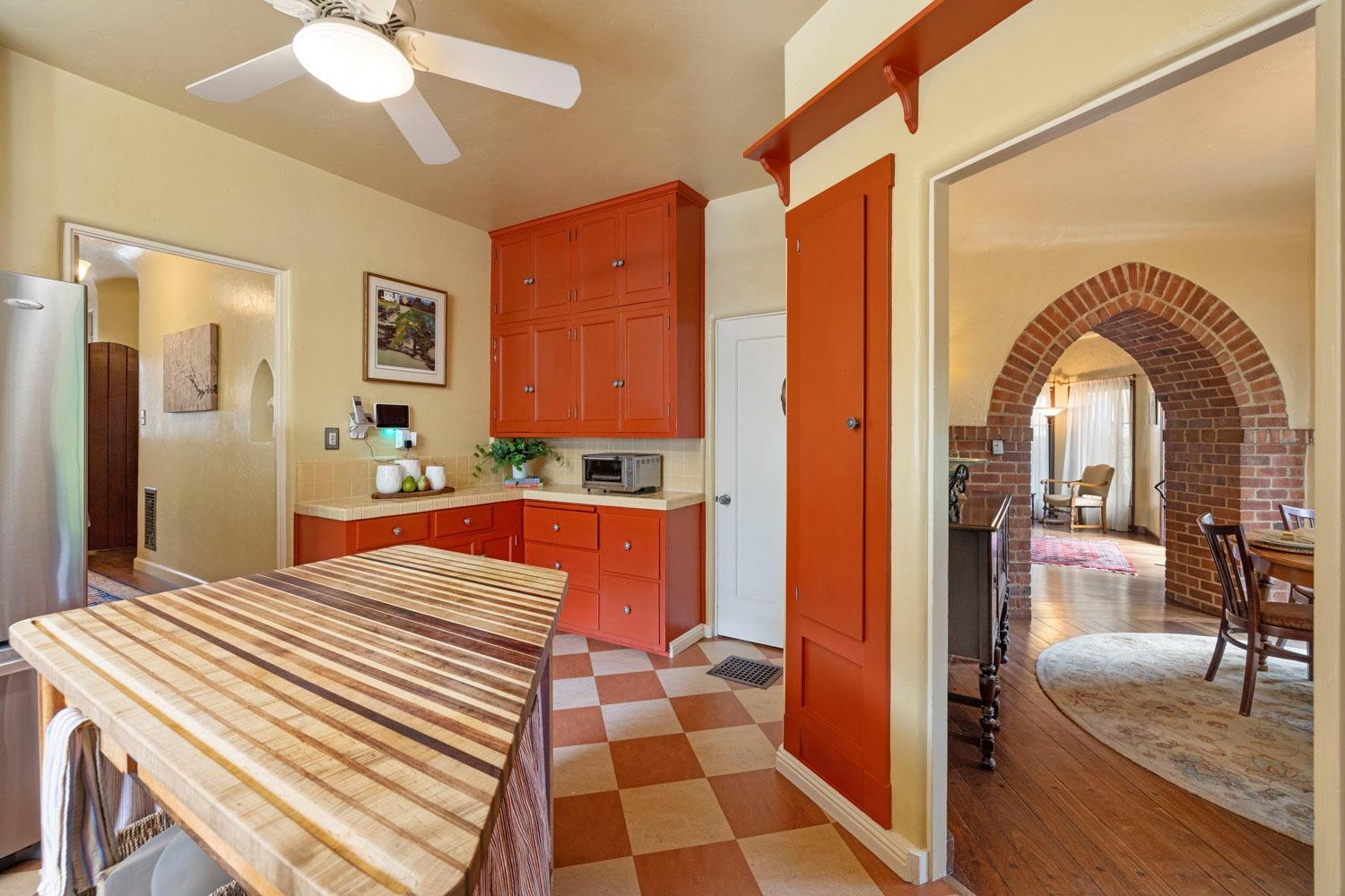 Detail Gallery Image 23 of 56 For 211 Elmwood Ct, Modesto,  CA 95354 - 3 Beds | 2 Baths