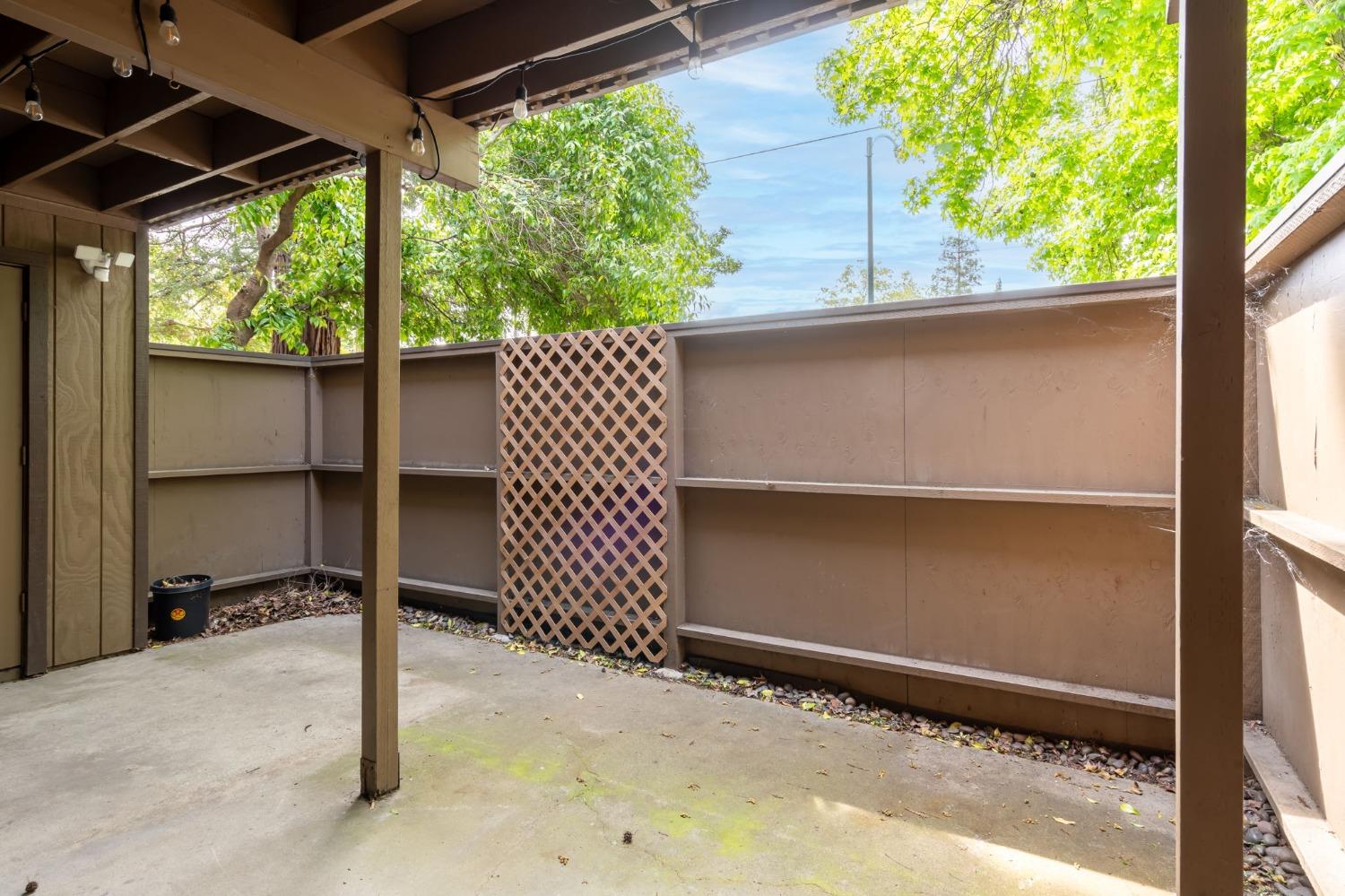 Detail Gallery Image 9 of 18 For 903 Fulton Ave #407,  Sacramento,  CA 95825 - 1 Beds | 1 Baths