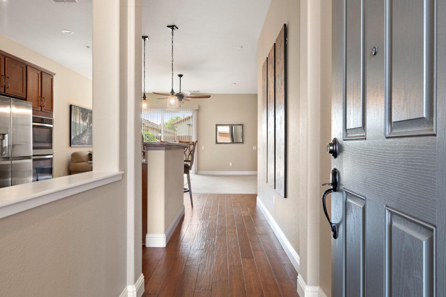 Detail Gallery Image 6 of 61 For 2180 Exminster Ln, Roseville,  CA 95747 - 3 Beds | 2 Baths