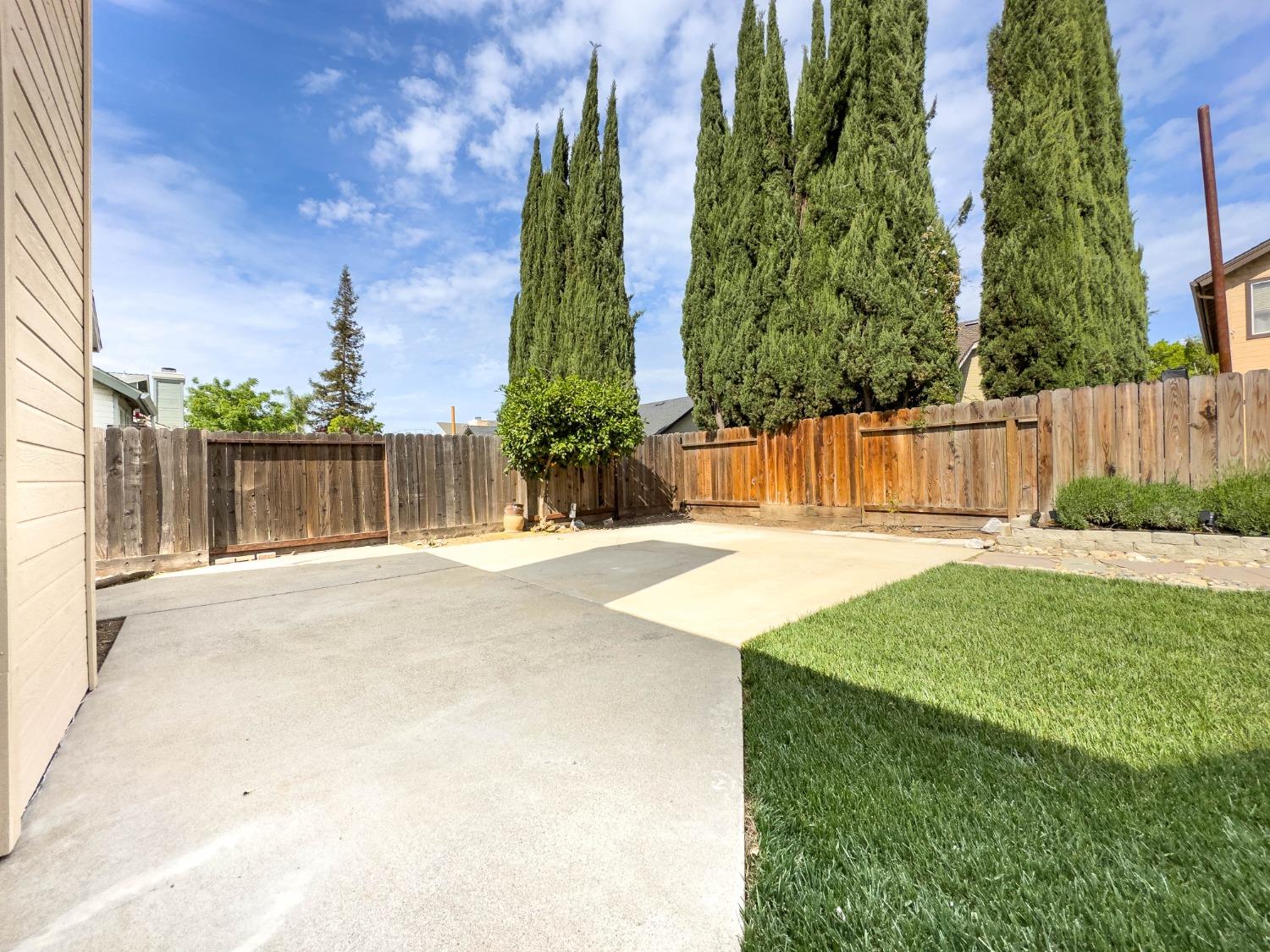 Detail Gallery Image 34 of 43 For 2200 Mountain Quail, Modesto,  CA 95355 - 4 Beds | 2/1 Baths