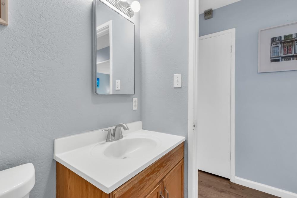 Detail Gallery Image 29 of 44 For 7125 Lawnwood Dr, Sacramento,  CA 95828 - 4 Beds | 2 Baths