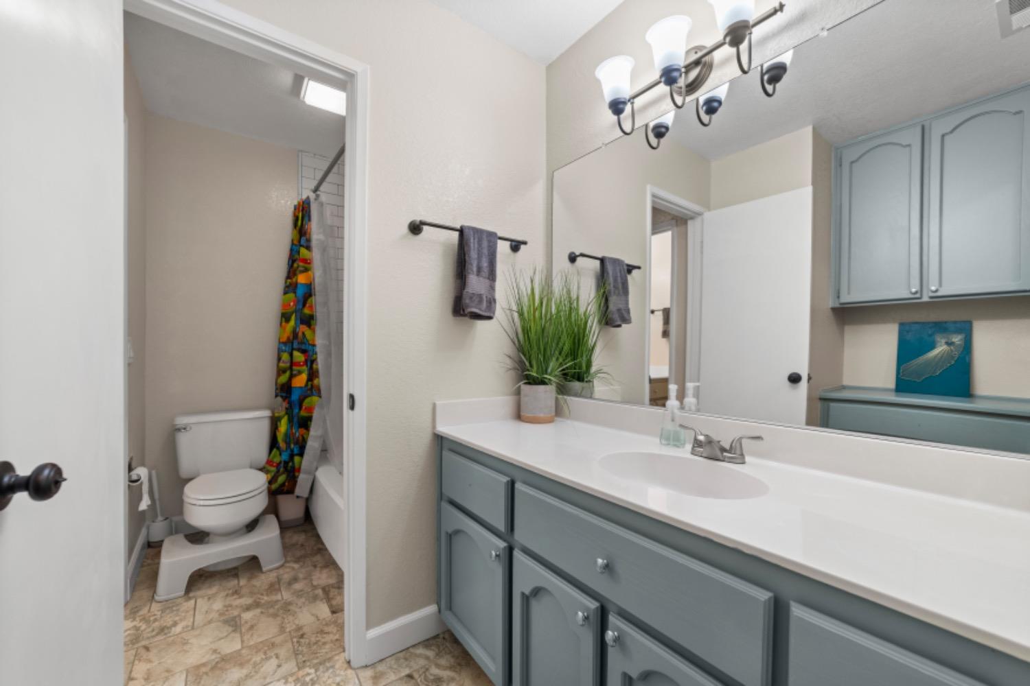 Detail Gallery Image 24 of 33 For 202 Wales Dr, Folsom,  CA 95630 - 2 Beds | 1/1 Baths