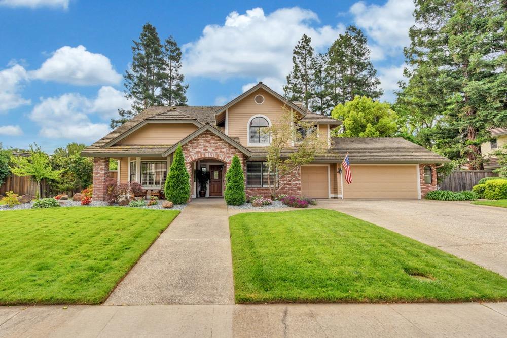 Photo of 5105 Willow Vale Wy in Elk Grove, CA