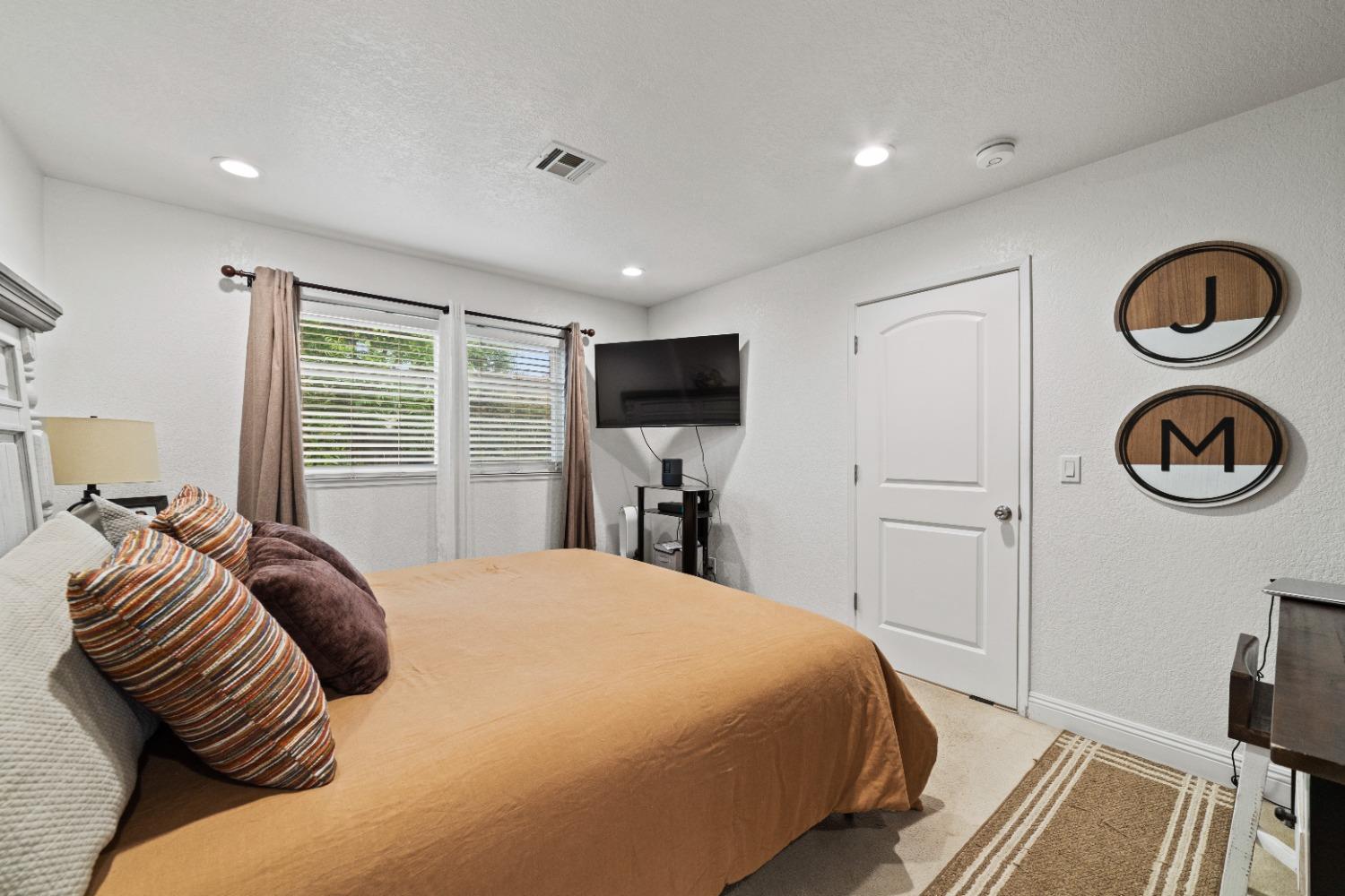Detail Gallery Image 30 of 42 For 9676 Gamay Way, Elk Grove,  CA 95624 - 3 Beds | 2 Baths