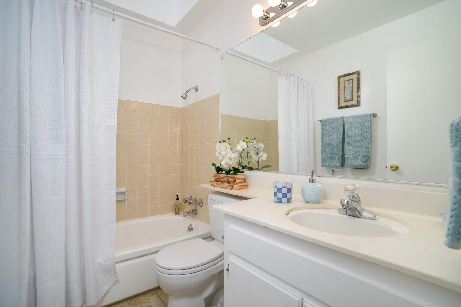 Detail Gallery Image 23 of 33 For 8404 Grinnell Way, Sacramento,  CA 95826 - 4 Beds | 2 Baths