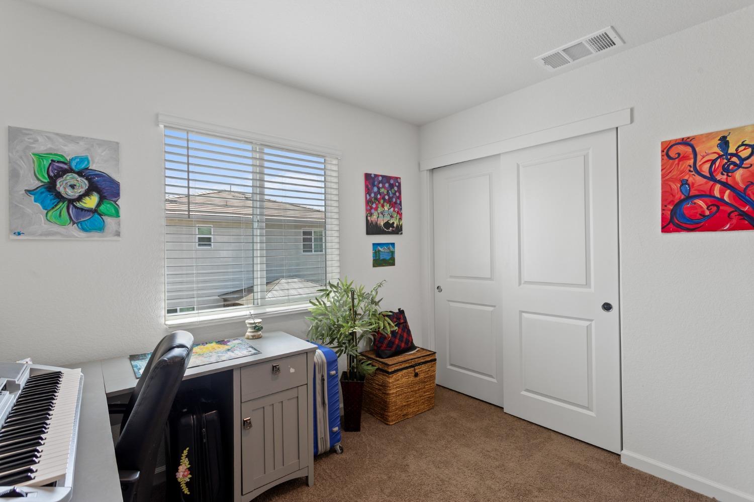 Detail Gallery Image 20 of 28 For 2888 Oaksey Way, Antelope,  CA 95843 - 4 Beds | 2/1 Baths