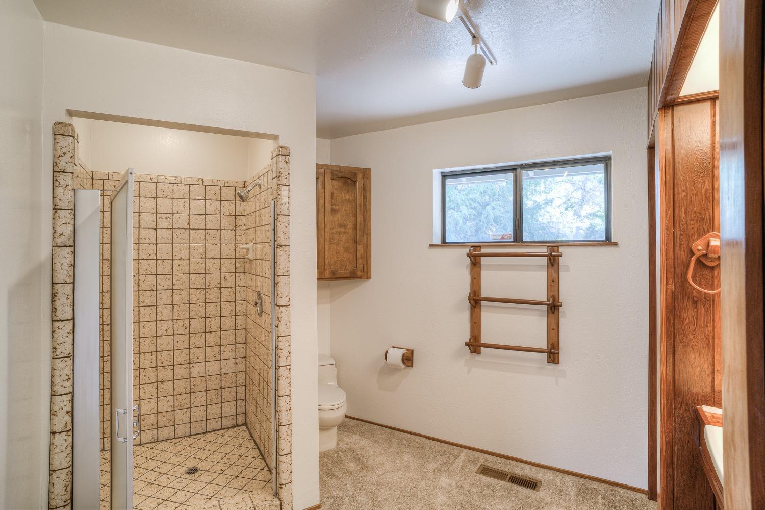 Detail Gallery Image 24 of 68 For 4444 Altatina Dr, Chico,  CA 95928 - 2 Beds | 2 Baths