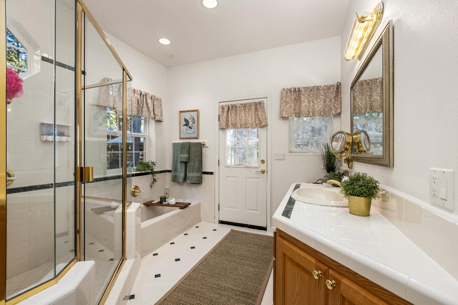 Detail Gallery Image 27 of 51 For 14469 Highland Dr, Grass Valley,  CA 95945 - 4 Beds | 3/1 Baths