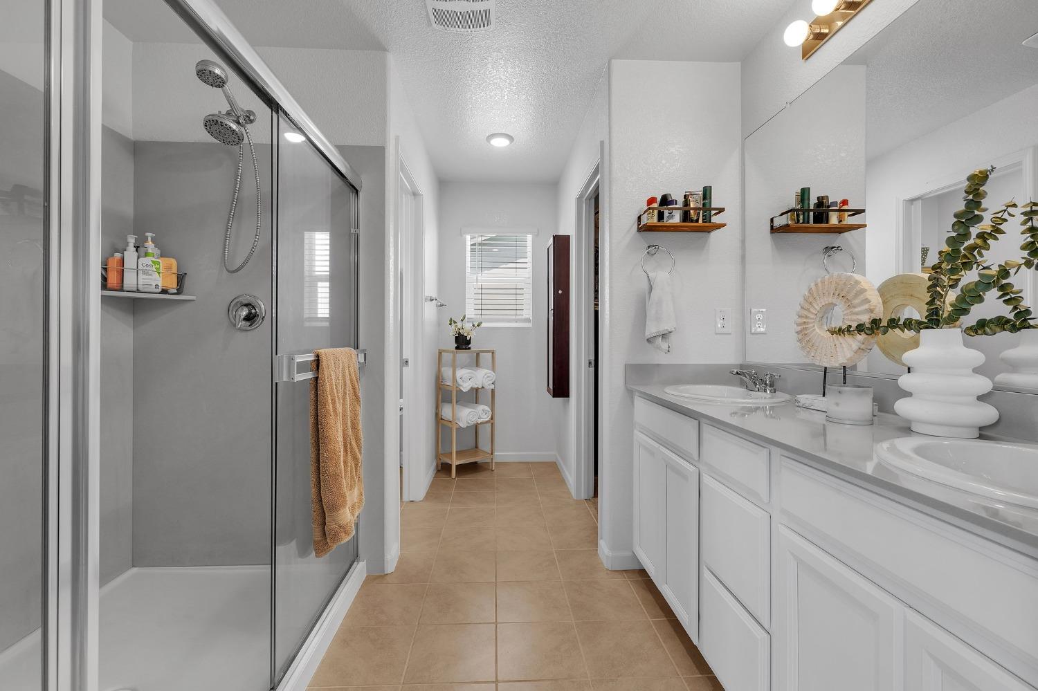 Detail Gallery Image 25 of 34 For 3755 Arborhill Way, Sacramento,  CA 95834 - 3 Beds | 2/1 Baths
