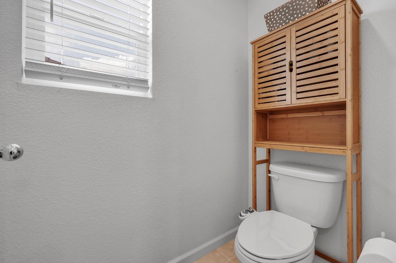 Detail Gallery Image 27 of 34 For 3755 Arborhill Way, Sacramento,  CA 95834 - 3 Beds | 2/1 Baths