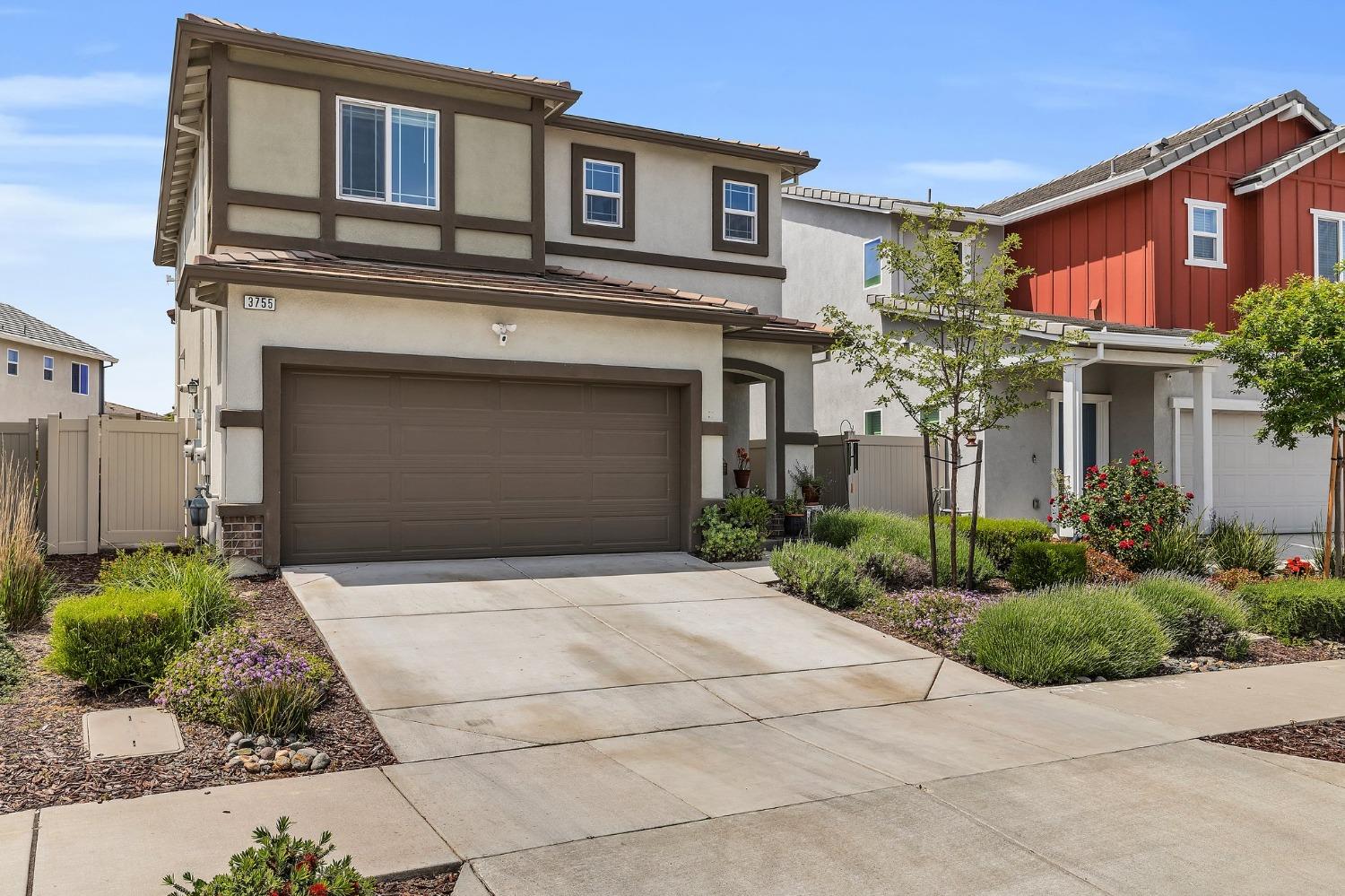 Detail Gallery Image 1 of 1 For 3755 Arborhill Way, Sacramento,  CA 95834 - 3 Beds | 2/1 Baths
