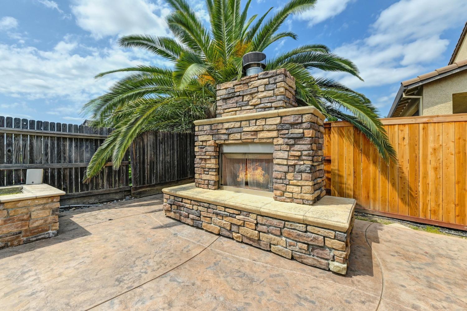 Detail Gallery Image 35 of 38 For 2744 Pennefeather Ln, Lincoln,  CA 95648 - 4 Beds | 2/1 Baths
