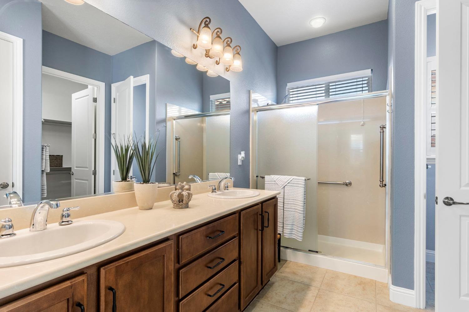 Detail Gallery Image 26 of 61 For 2180 Exminster Ln, Roseville,  CA 95747 - 3 Beds | 2 Baths