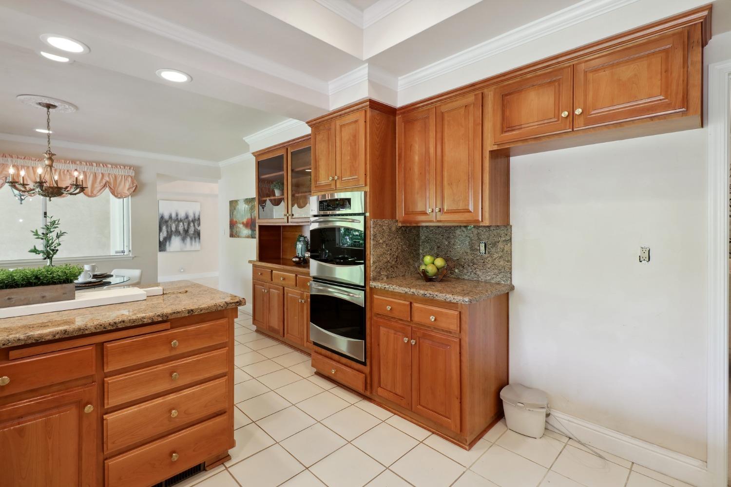 Detail Gallery Image 22 of 49 For 190 Gifford Way, Sacramento,  CA 95864 - 4 Beds | 2/1 Baths