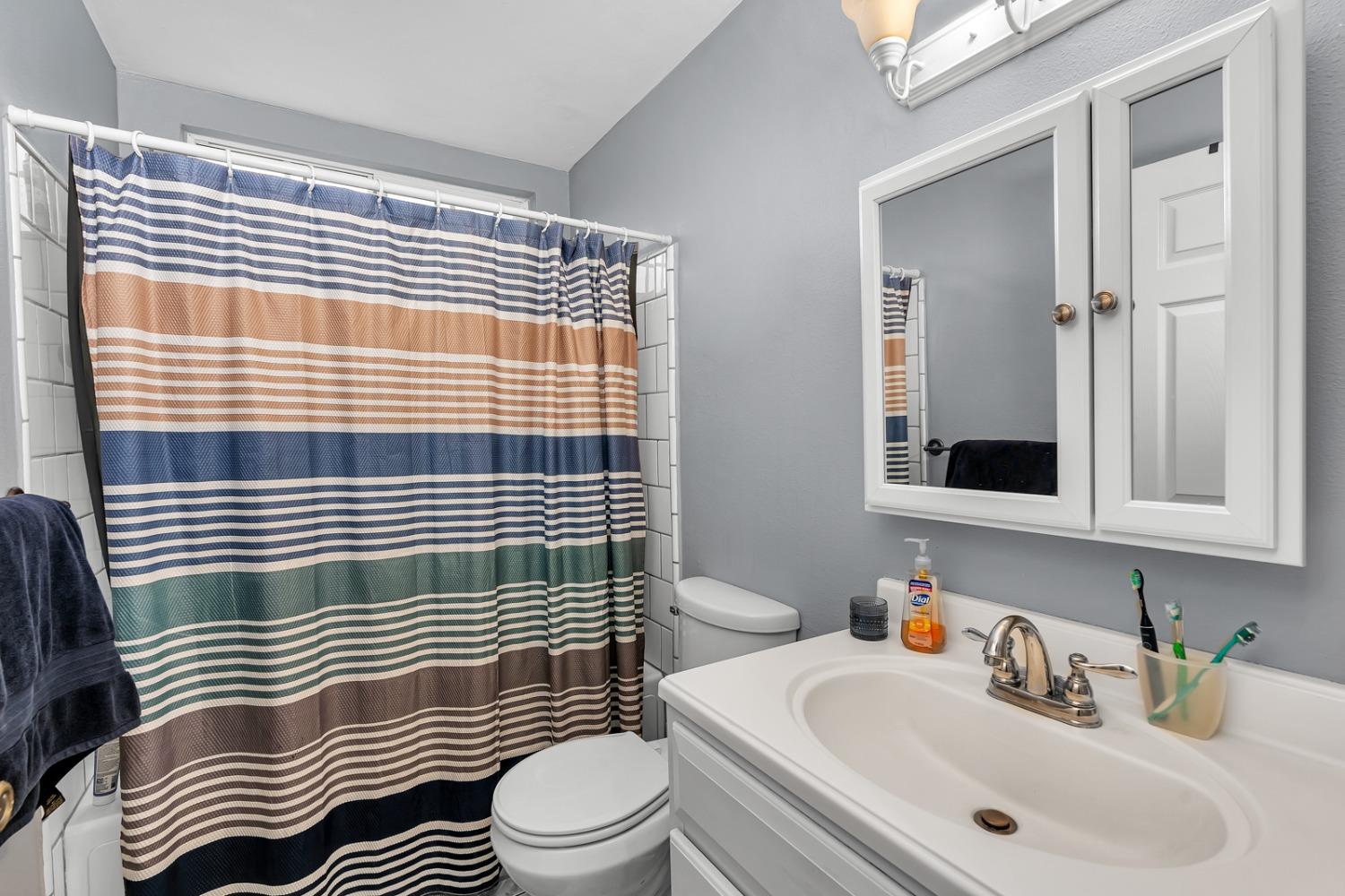 Detail Gallery Image 22 of 33 For 535 Columbia Ave, Merced,  CA 95340 - 4 Beds | 2 Baths