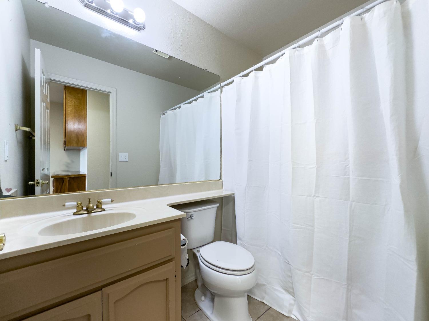 Detail Gallery Image 30 of 43 For 2200 Mountain Quail, Modesto,  CA 95355 - 4 Beds | 2/1 Baths