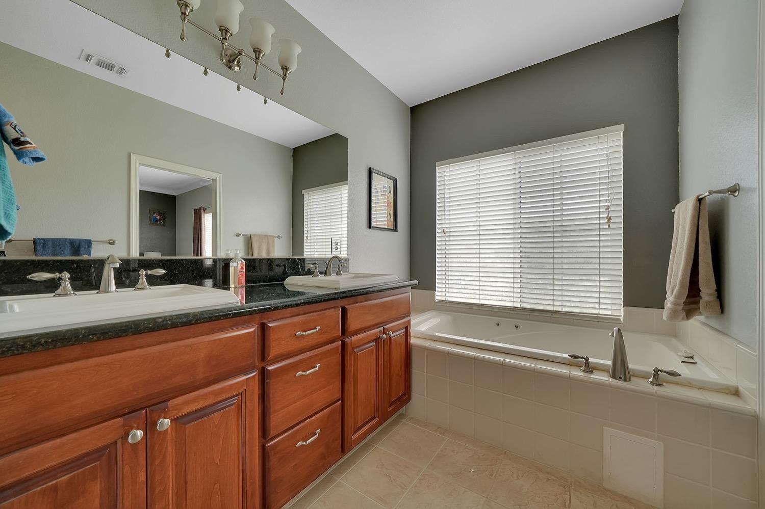 Detail Gallery Image 20 of 30 For 1922 Goose Creek Rd, Ione,  CA 95640 - 3 Beds | 2/1 Baths