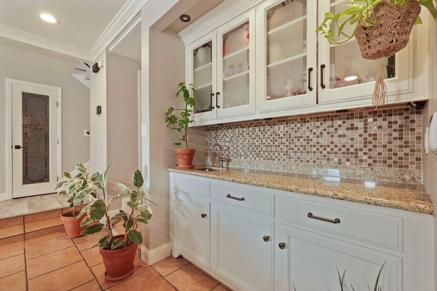 Detail Gallery Image 22 of 79 For 2354 Stanfield Dr, Stockton,  CA 95209 - 3 Beds | 2/1 Baths