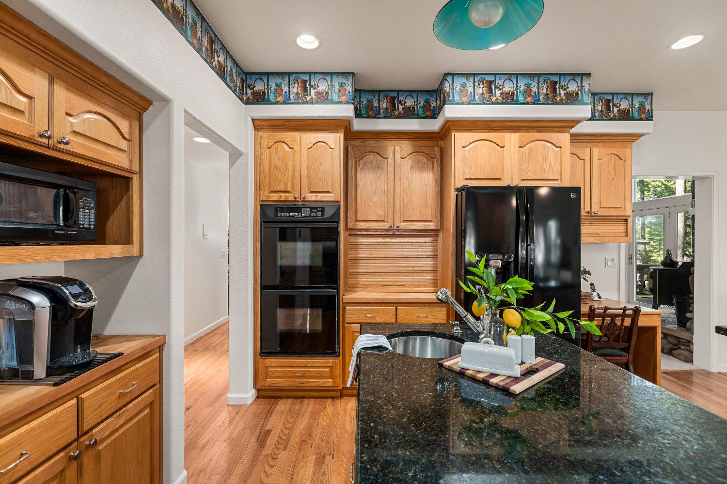 Detail Gallery Image 17 of 51 For 14469 Highland Dr, Grass Valley,  CA 95945 - 4 Beds | 3/1 Baths