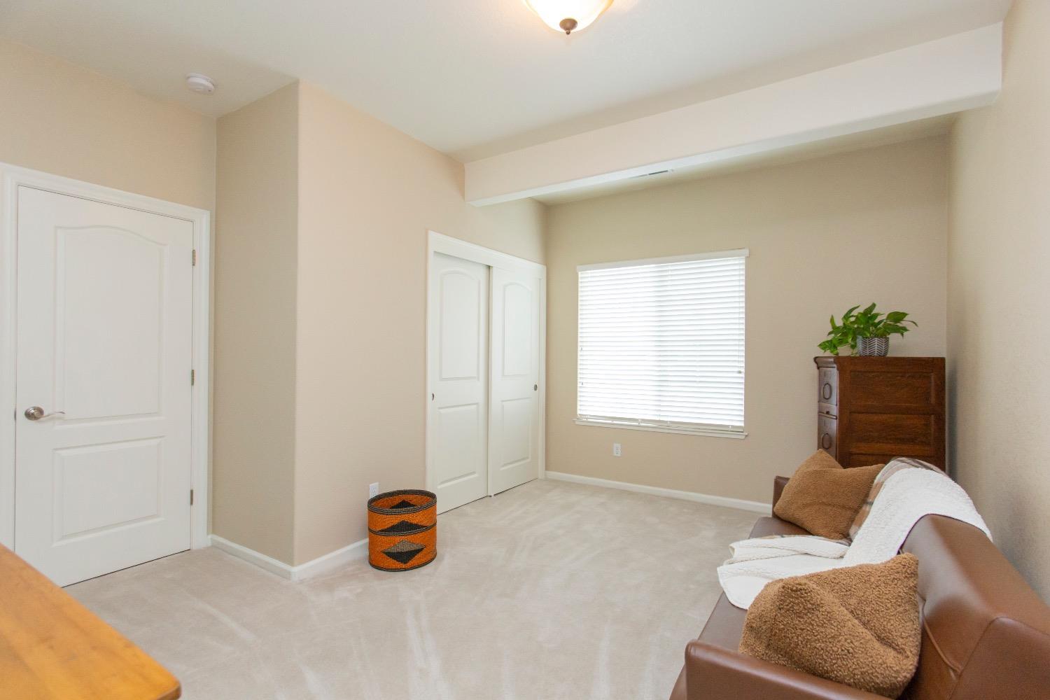 Detail Gallery Image 34 of 45 For 1395 Valley View Dr, Turlock,  CA 95380 - 3 Beds | 2/1 Baths
