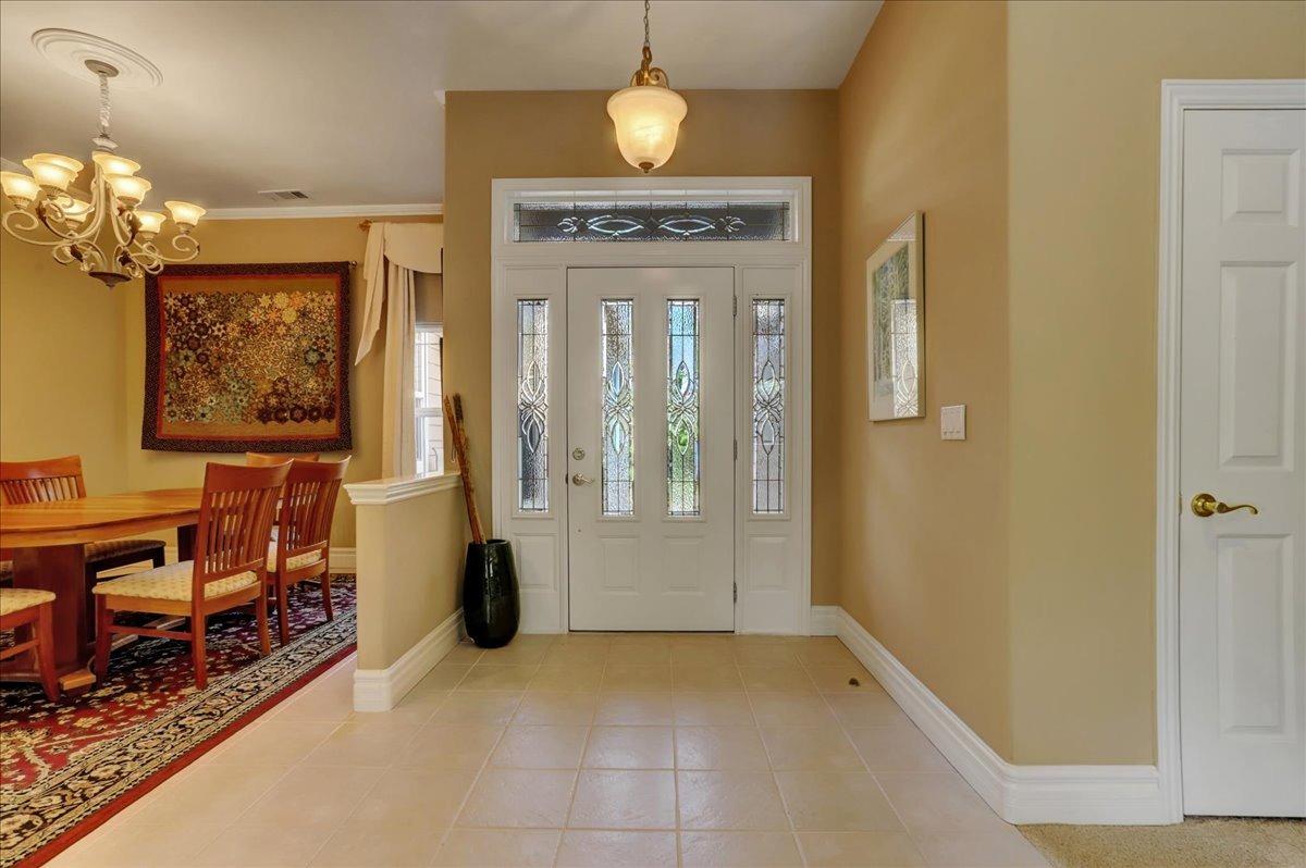 Detail Gallery Image 3 of 72 For 13750 Strawberry Cir, Penn Valley,  CA 95946 - 3 Beds | 2/2 Baths