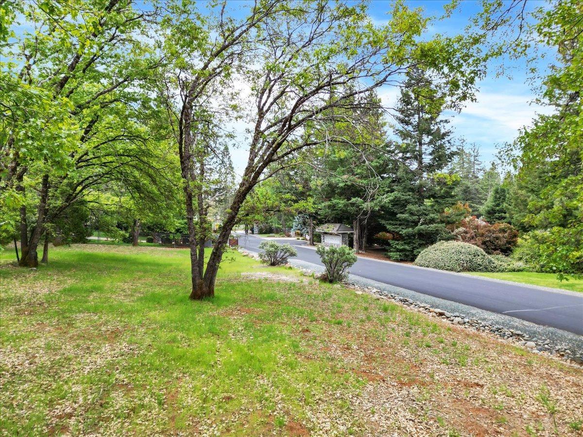 Detail Gallery Image 20 of 55 For 12968 Somerset Dr, Grass Valley,  CA 95945 - – Beds | – Baths