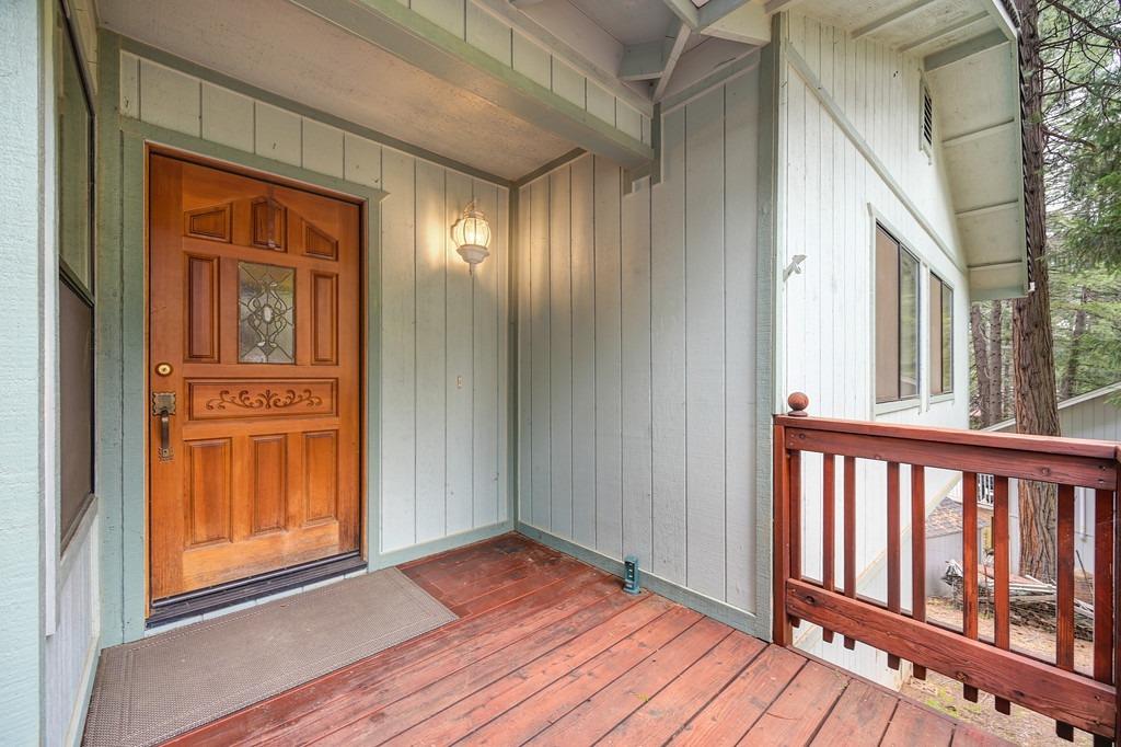 Detail Gallery Image 9 of 51 For 5400 Buttercup Dr, Pollock Pines,  CA 95726 - 3 Beds | 2 Baths
