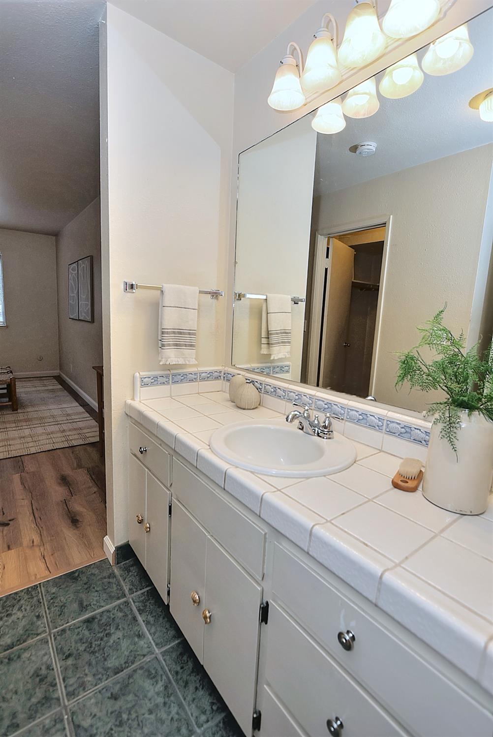 Detail Gallery Image 27 of 59 For 2950 Marconi Ave #108,  Sacramento,  CA 95821 - 1 Beds | 1 Baths