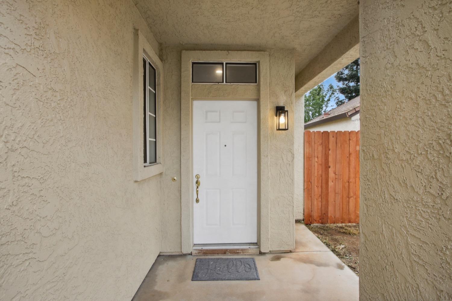 Detail Gallery Image 3 of 81 For 261 Union St, Roseville,  CA 95678 - 4 Beds | 2/1 Baths