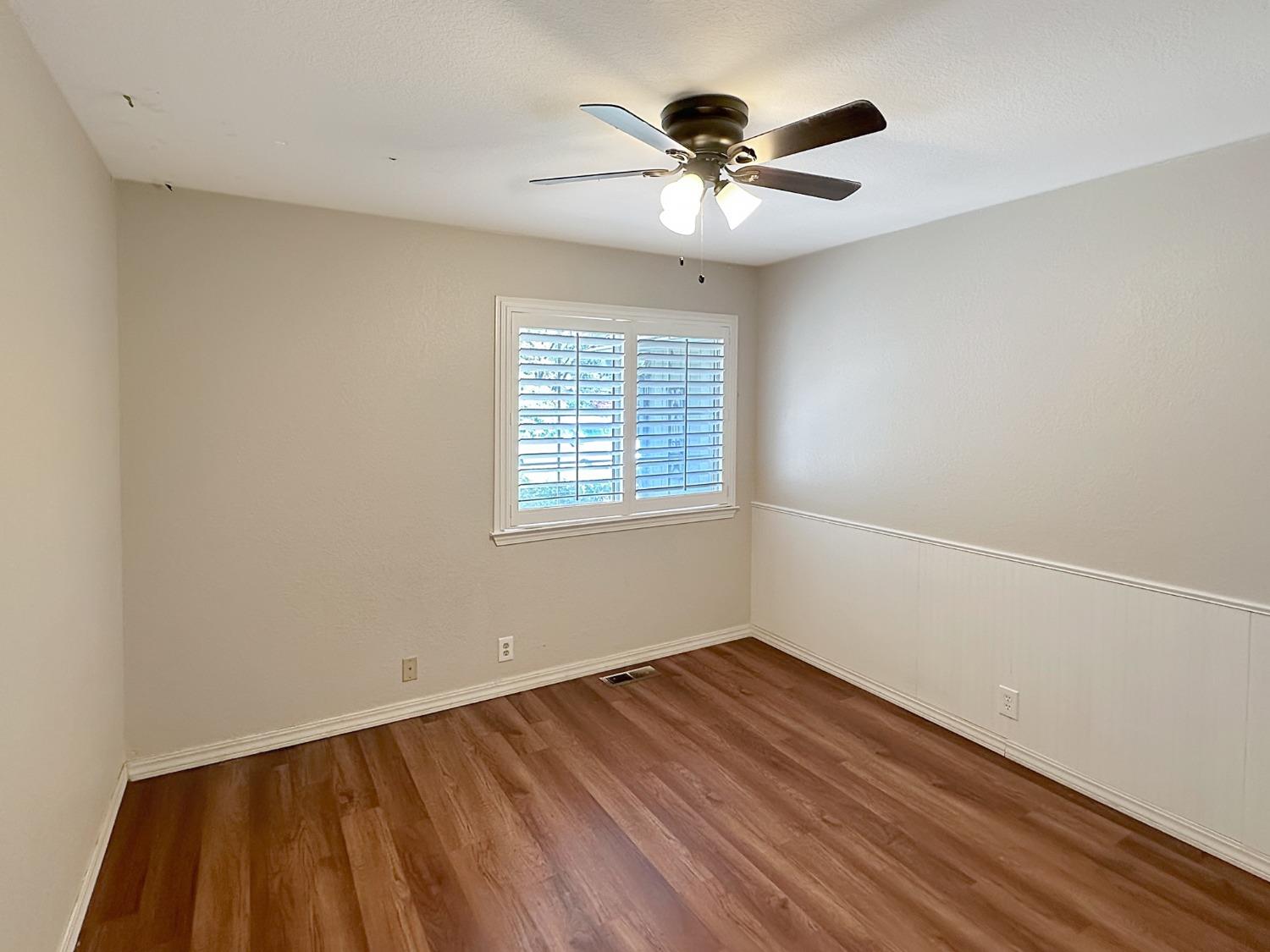 Detail Gallery Image 15 of 26 For 11411 Madrone Ct, Auburn,  CA 95602 - 3 Beds | 2/1 Baths