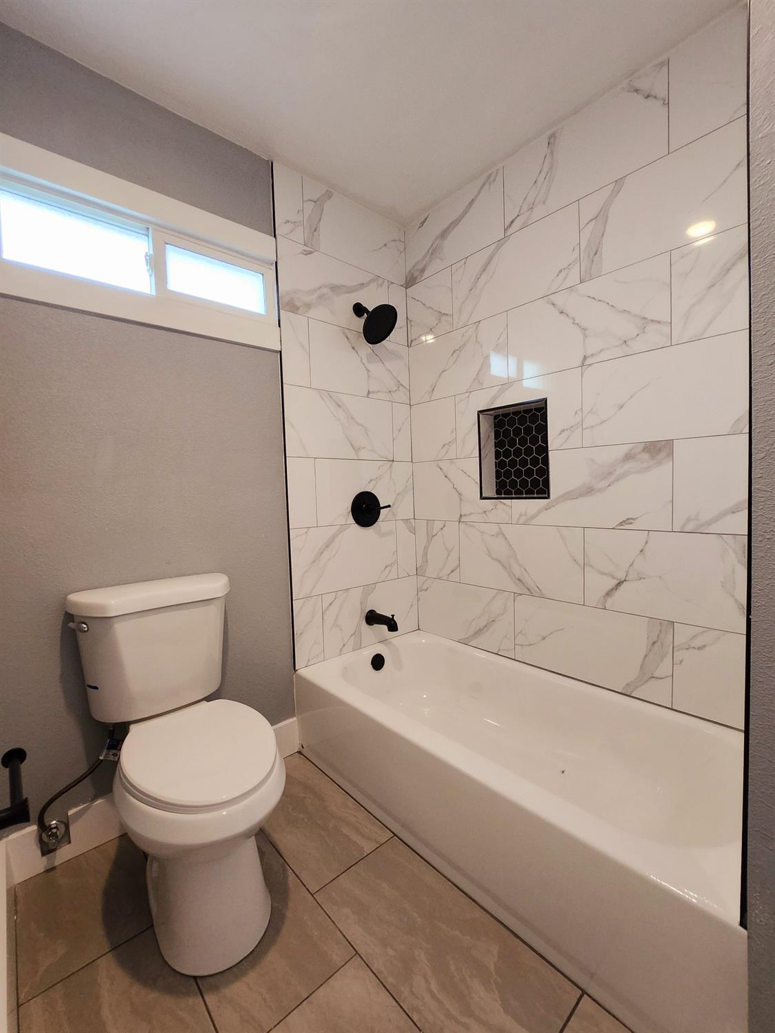 Detail Gallery Image 18 of 31 For 1732 Roanoke Ave, Sacramento,  CA 95838 - 2 Beds | 2 Baths