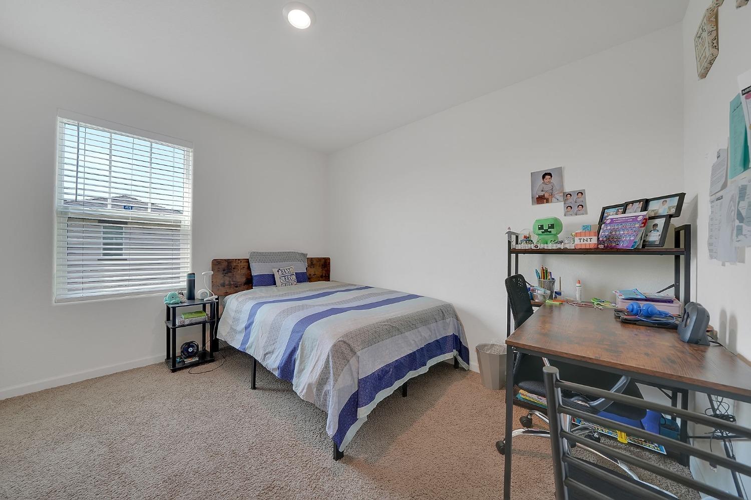 Detail Gallery Image 19 of 40 For 702 Topaz Rd, Stockton,  CA 95206 - 3 Beds | 2/1 Baths