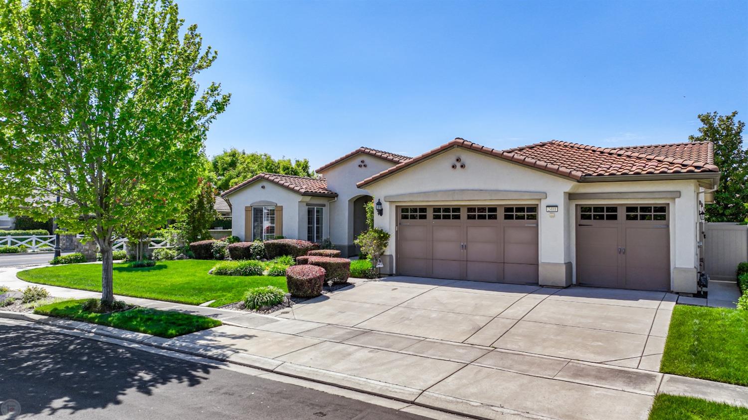 Photo of 2411 Belle Glade Ln in Manteca, CA