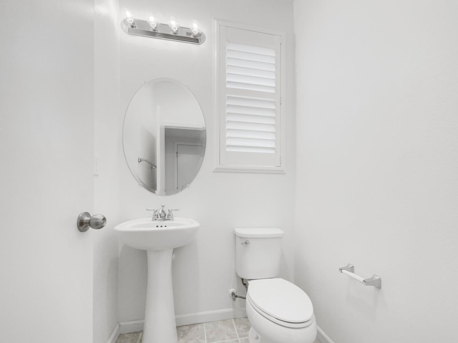 Detail Gallery Image 15 of 34 For 3500 Mamie Jennings Way, Sacramento,  CA 95838 - 4 Beds | 2/1 Baths